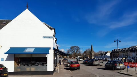 Neighbourhood, View (from property/room)