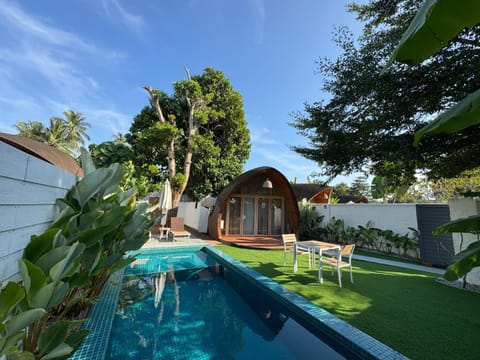 Pool view, Swimming pool