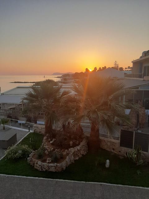 Comfy Beachfront Litinas Casa with SeaView Apartment in Agia Marina