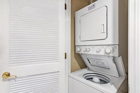 laundry, washing machine, dryer
