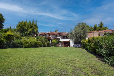 Garden house Villa in Halkidiki