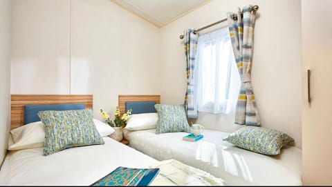 AJL Caravan Rentals House in England