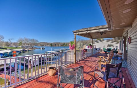 Private Dock, Waterfront Views! Sunrise Beach Home House in Sunrise Beach