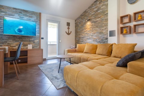 Penthouse Gea Apartment in Premantura