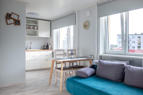 Living room, Seating area, Dining area, kitchen