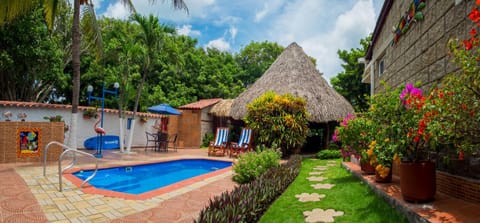 Swimming pool
