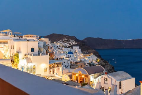 Patio, Nearby landmark, Night, Natural landscape, Summer, Place of worship, View (from property/room), Balcony/Terrace, Balcony/Terrace, City view, Landmark view, Sea view, Street view, Street view, Location