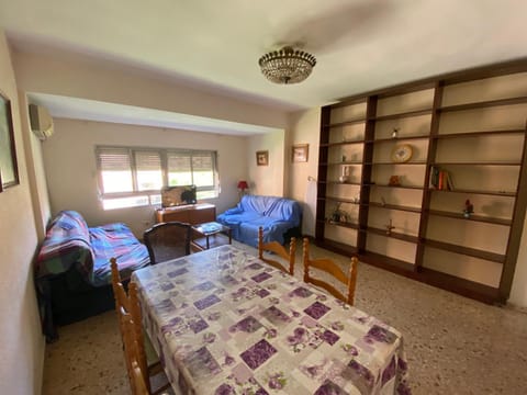 TV and multimedia, Living room, air conditioner