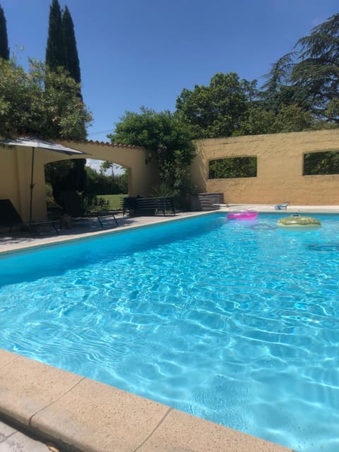 Pool view, Swimming pool, sunbed