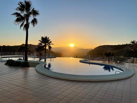 Mountain view, Swimming pool, Sunset