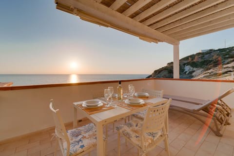 View (from property/room), Balcony/Terrace, Sea view