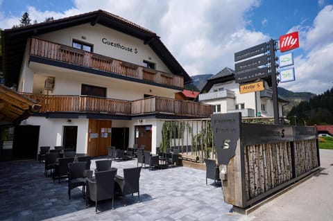 Property building, Balcony/Terrace