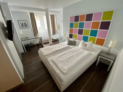 Bed, Photo of the whole room