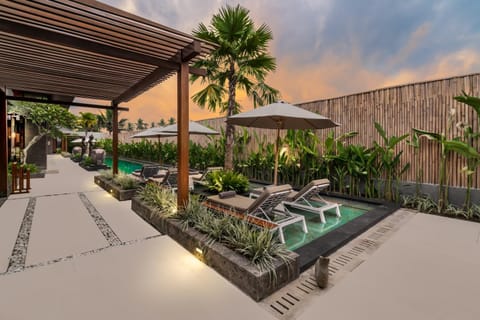 Garden, Garden view, Pool view, Swimming pool, sunbed