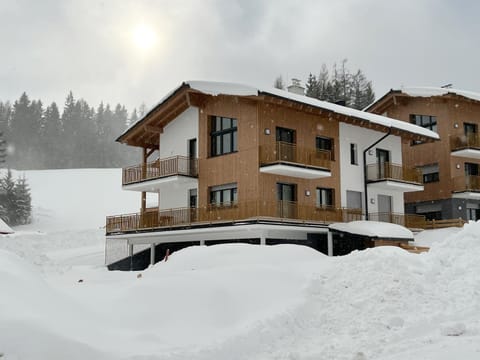 Property building, Winter