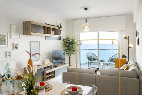 TV and multimedia, Living room, Seating area, Dining area, Sea view