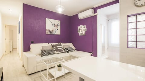 Living room, Photo of the whole room