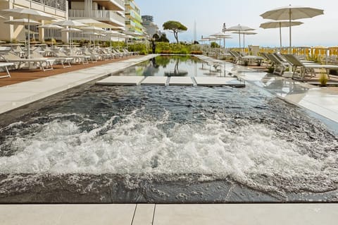 Hot Tub, Pool view, Swimming pool