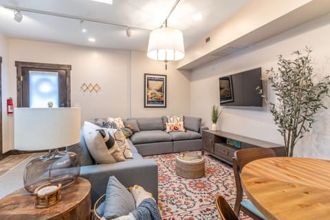 The Electric Bungalow Apartment in Bigfork