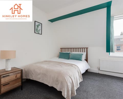 Stanley House - 7 doubles! - Parking! - City Links By Hinkley Homes Short Lets & Serviced Accommodation House in Liverpool