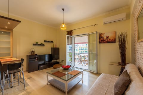 TV and multimedia, Seating area