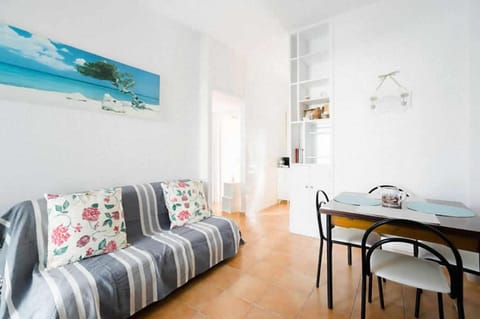 R05 - Comodo trilocale con corte privata Apartment in Marcelli