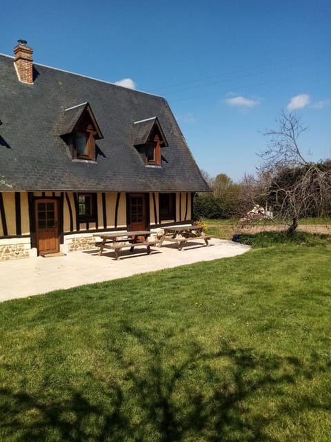 Longère les pieds dans l eau Villa in Normandy