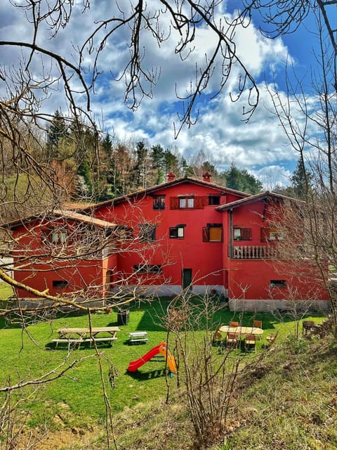Property building, Spring, Day, Natural landscape, Garden, Garden view