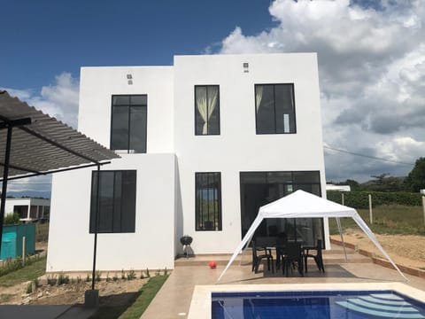 Property building, Patio, Swimming pool