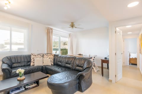 Living room, Lobby or reception