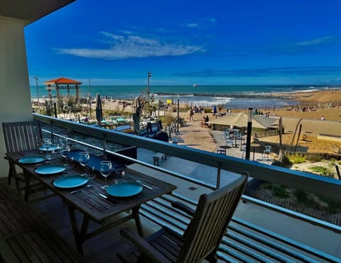 Balcony/Terrace, Landmark view, Sea view