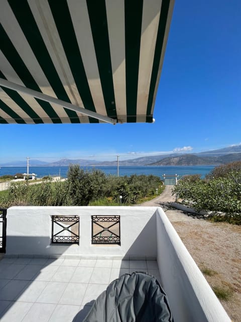 Alepochori Seaside Village Apartment in Euboea