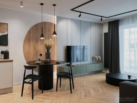 TV and multimedia, Living room, Seating area, Dining area