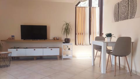 Mila's studio Apartment in Dobrota