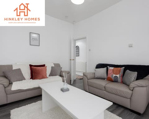 Newly renovated 4bed - Free parking - City Links By Hinkley Homes Short Lets & Serviced Accommodation House in Liverpool