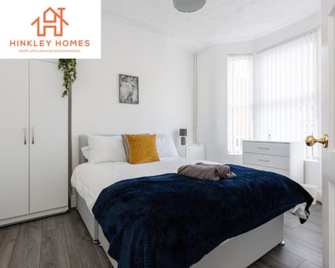 Newly renovated 4bed - Free parking - City Links By Hinkley Homes Short Lets & Serviced Accommodation House in Liverpool