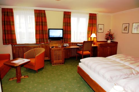 TV and multimedia, Photo of the whole room