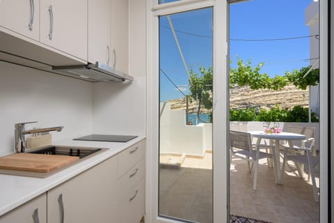 View (from property/room), Kitchen or kitchenette