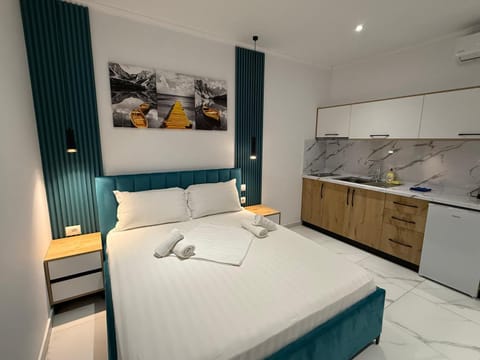 Bed, Coffee/tea facilities, Kitchen or kitchenette, Bedroom