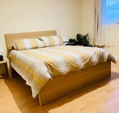 Gardiner Cottage House in England