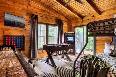 Communal lounge/ TV room, Game Room, TV and multimedia, Evening entertainment