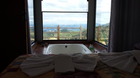 Hot Tub, View (from property/room)