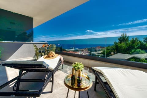 View (from property/room), Balcony/Terrace, Sea view