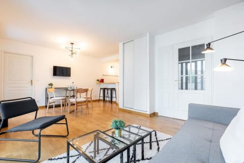 Euratechnologies - Bright apartment with parking Apartment in Lille