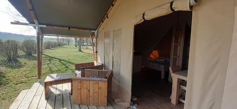 Tente Familiale au Camping Hautoreille Luxury tent in Vosges
