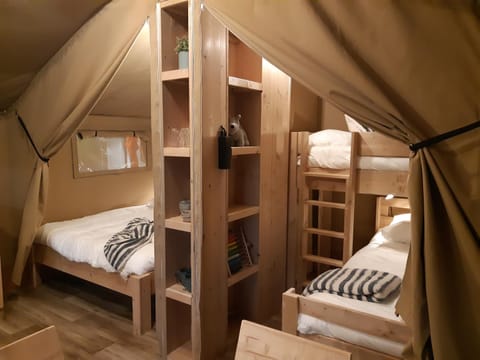 Tente Familiale au Camping Hautoreille Luxury tent in Vosges