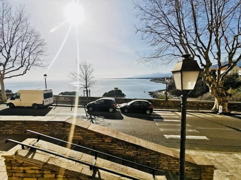 Day, Neighbourhood, Natural landscape, Sea view, Parking