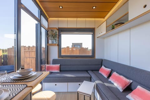 Balcony/Terrace, Living room, Seating area, Dining area