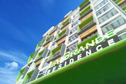 Property building, Facade/entrance, Property logo or sign