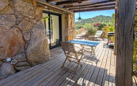Patio, Dining area, Mountain view